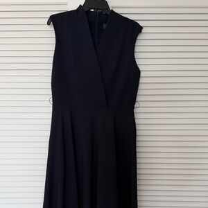 Elegant Deep Navy Sleeveless Dress